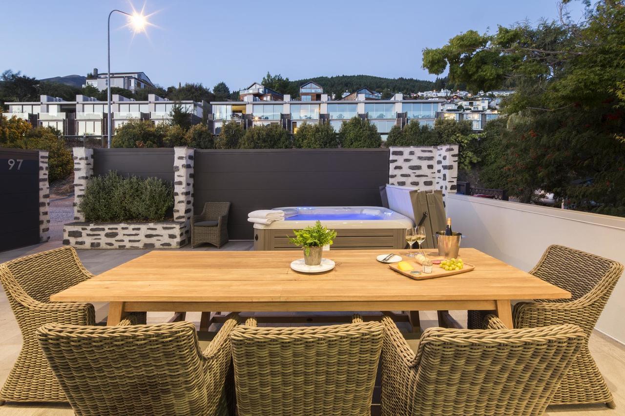 Lakefront Luxury By Amazing Accom كوينستاون المظهر الخارجي الصورة
